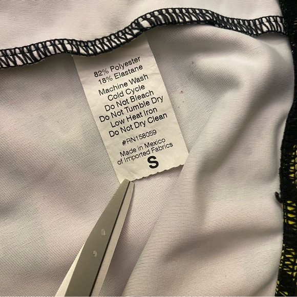 FiercePulse Colorful Graphic Print Leggings GUC S - Picture 5 of 5